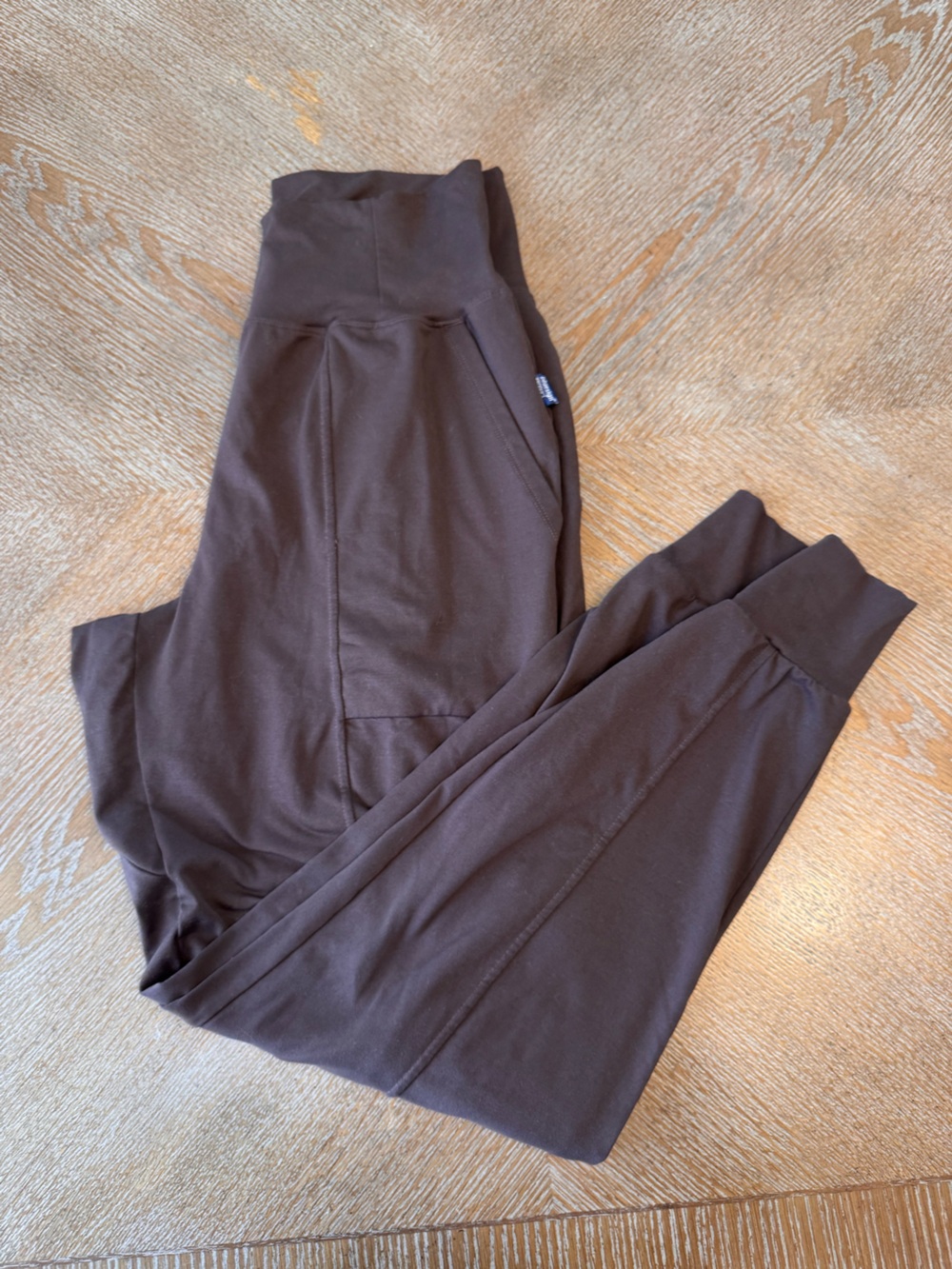 REI Brown Jogger Pants Medium Waist 30” Inseam 29” Pockets High Rise